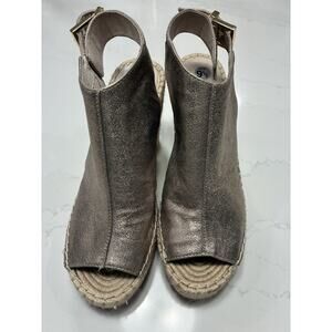 Kenneth Cole Espadrille Wedge Sandals, Size 9.5 Gold/ Gold Buckle